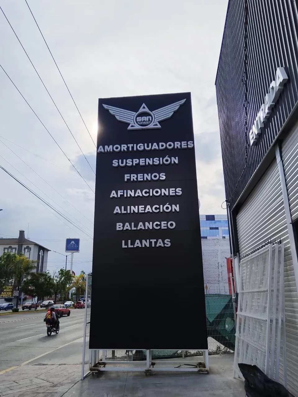 Proceso de instalación de letras 3D